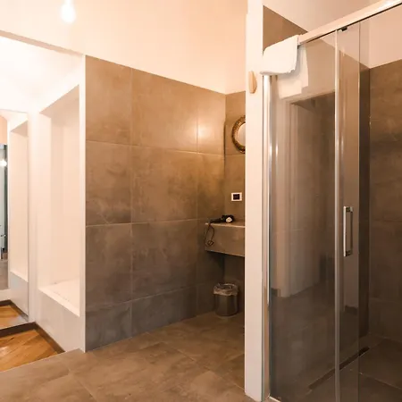 La Stazione Degli Artisti *